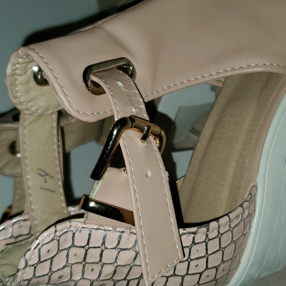 Rose color platforms.size 8. Good condition - Picture 3 of 4